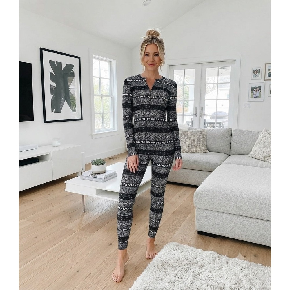 Skims Logo Pointelle Romper Size XS Black Fair Isle Winter Print Rare Holiday